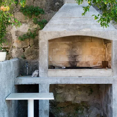 Orka - 3 Adults - Attic * Dubrovnik