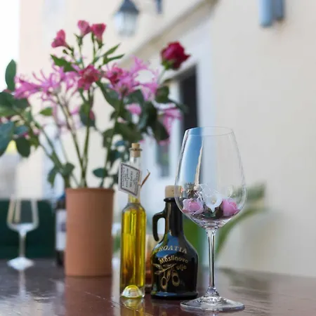Apartment Orka - 3 Adults - Attic Dubrovnik