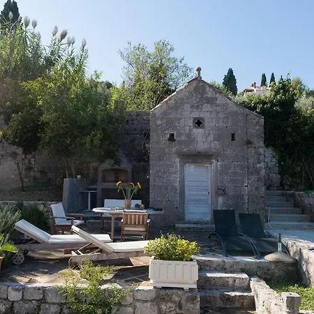 Orka - 3 Adults - Attic Appartement